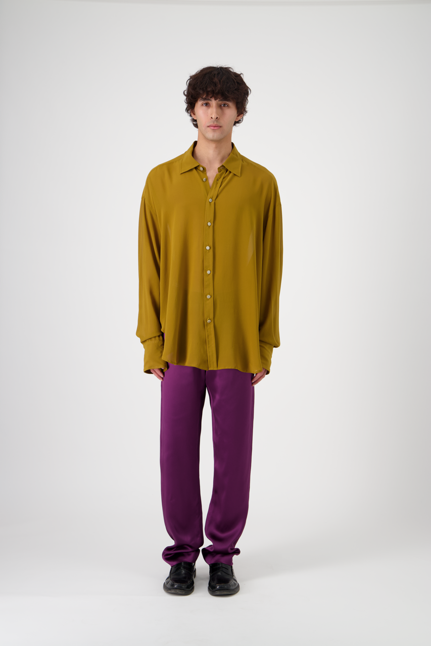 DOM silk crêpe georgette shirt, ocher color, oversized fit, front view on man model