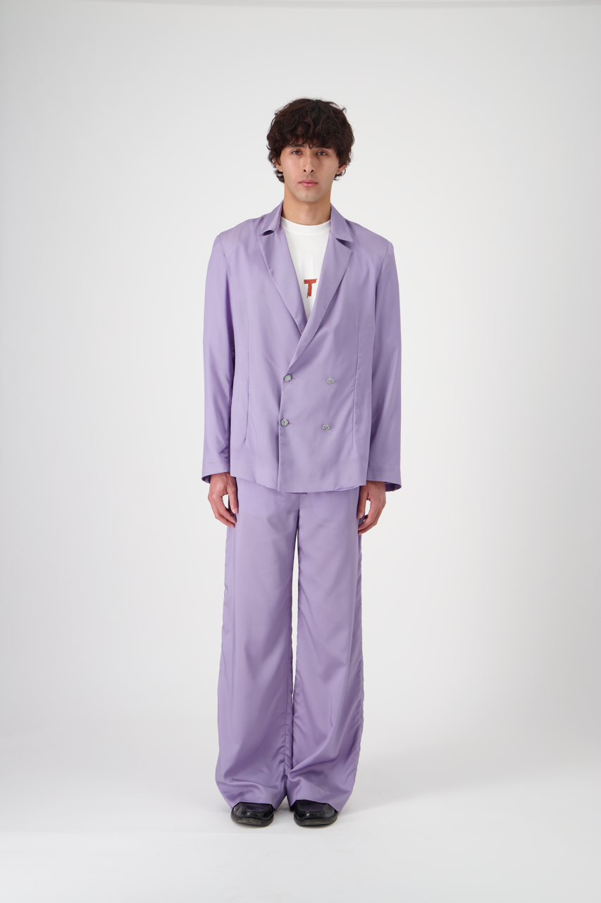 MARGUERITE oversized double-breasted twill blazer, front view on man model