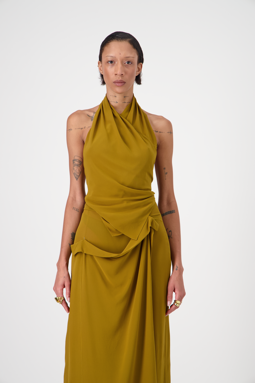 PIPAS golden brown silk crêpe backless wrap top, front view on model