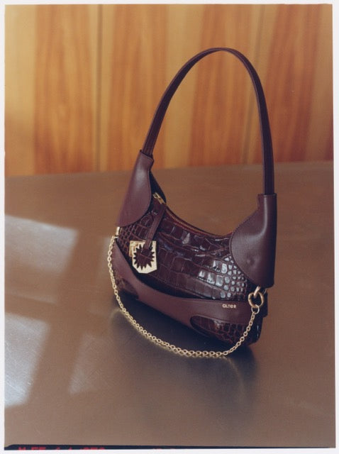 CULOTTE bag in leather, mid-length handle, Alter Designs signature accessory, in store